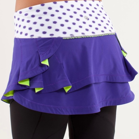 Size 4 Lululemon Presta Skirt in Bruised Berry High Noon Dot White - Picture 5 of 13